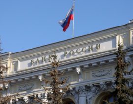 Rusia impone restricciones a los retiros de divisas
